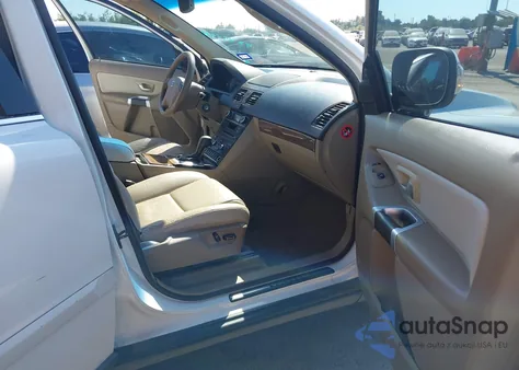 2010 Volvo Xc90 3.2 z USA, uszkodzony, nr VIN YV4982CY1A1563421